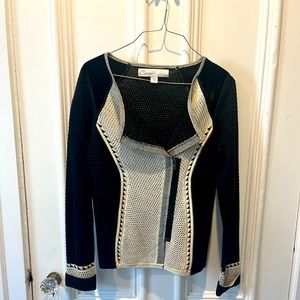 Gorgeous Curio Zip Up Sweater with Zip pokey with beautiful detail